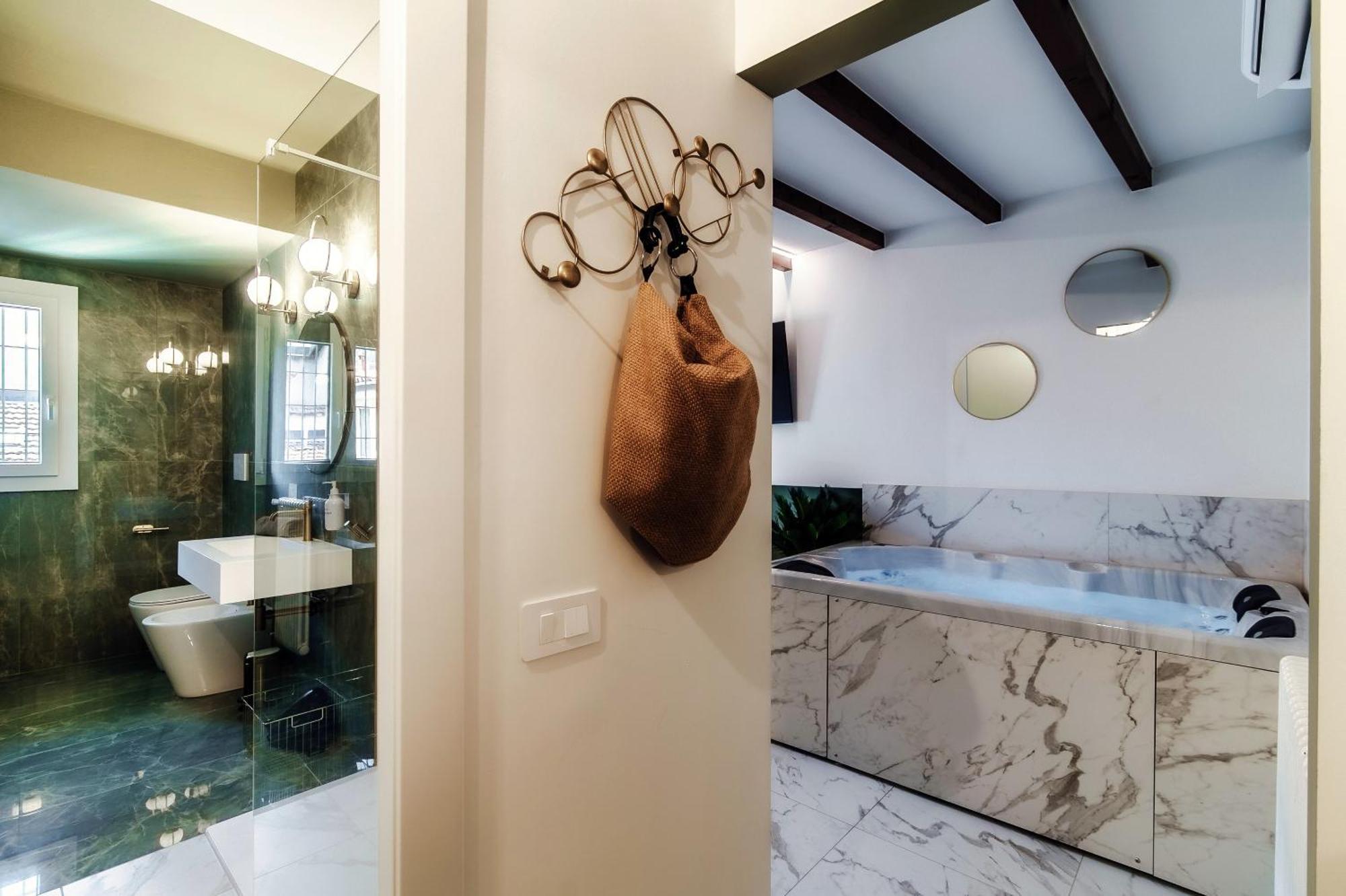 Sahara & Amazzonia Luxury Rooms- The House Of Travelers Como Exterior photo