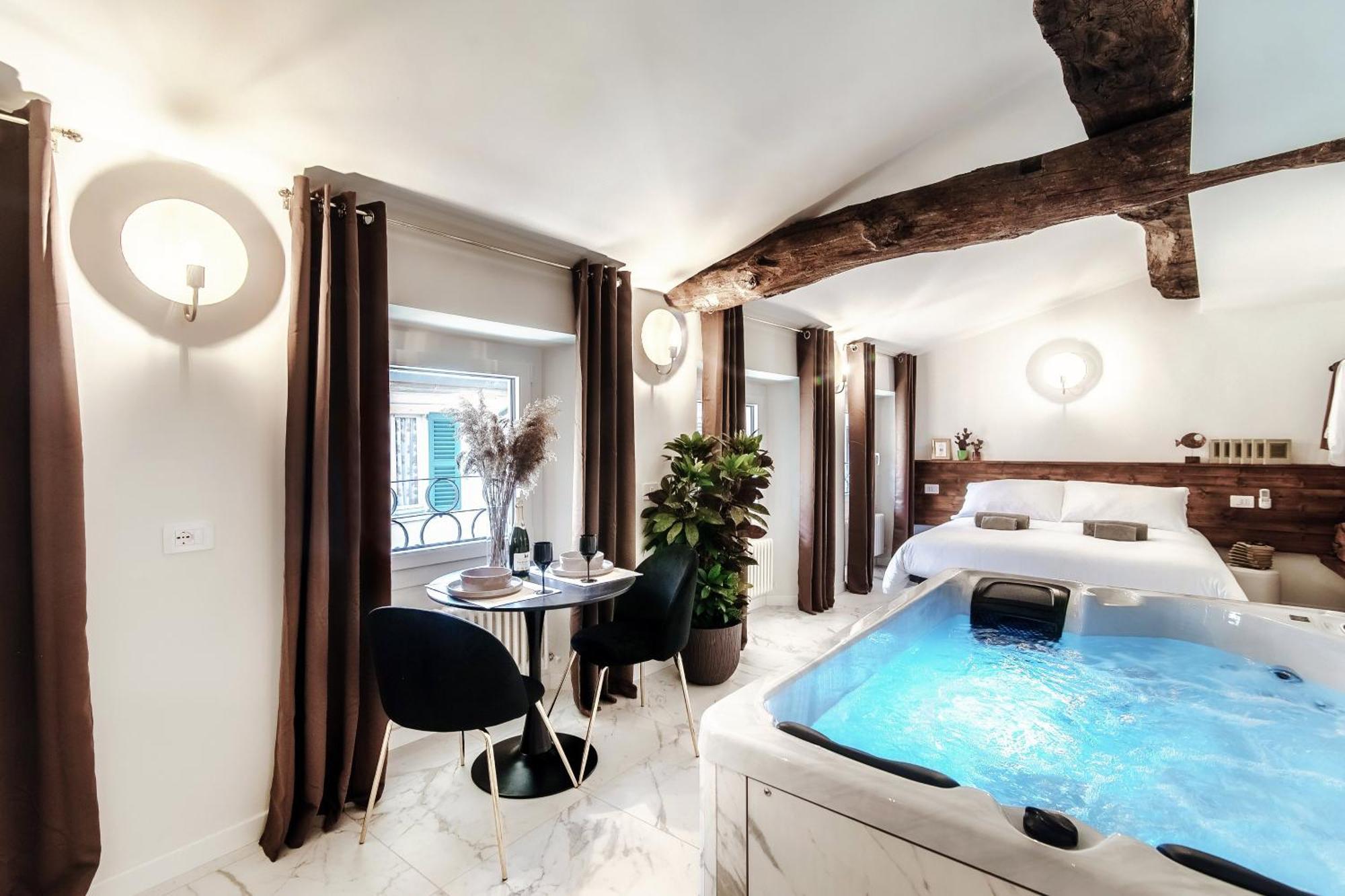 Sahara & Amazzonia Luxury Rooms- The House Of Travelers Como Exterior photo